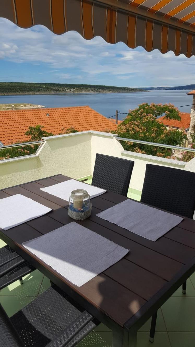 Apartmani Ana - Meka Draga Обровац Экстерьер фото